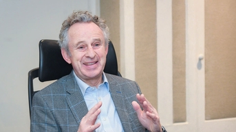 ‘VinFuture - biểu tượng niềm tin vào sức mạnh của khoa học phụng sự nhân loại’