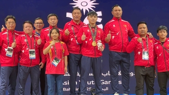 VĐV cử tạ 16 tuổi Việt Nam phá kỷ lục châu Á, giành huy chương vàng lịch sử