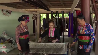 ថែរក្សាអត្តសញ្ញាណវប្បធម៌ជនជាតិឡាវនៅ Dien Bien