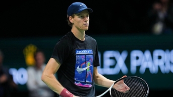 Sinner có cơ hội soán ngôi số một thế giới của Alcaraz tại Paris Masters