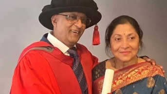 បុរសក្លាយជាបណ្ឌិតនៅអាយុ 69 ឆ្នាំ៖ ធ្លាប់ធ្វើការជាអ្នកមើលការខុសត្រូវ និងមេផ្ទះ