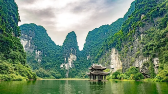 Hành trình trải nghiệm văn hóa và thiên nhiên Việt Nam đặc sắc cùng Đất Việt Tour