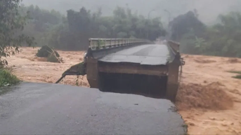 Miền Trung tiếp tục mưa lớn đến ít nhất ngày 30-10