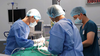 Người phụ nữ ung thư “đi ngược dòng” để tìm lại sự sống