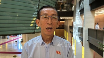 'Chia lửa' cho thị trường nhà ở