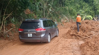 Tạm thời khắc phục và thông xe trên tuyến Quốc lộ 28