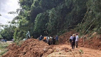 Các tuyến Quốc lộ bị ách tắc do sạt lở, ngập ở Lâm Đồng đã lưu thông trở lại