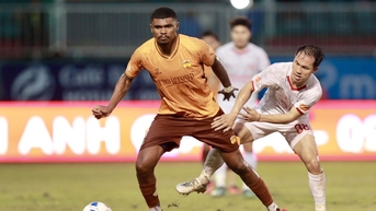 Nửa cuối bảng xếp hạng ngột ngạt khi Hoàng Anh Gia Lai thắng trận đầu tiên