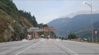 Điều chỉnh tạm thời phương án tổ chức giao thông trên cao tốc Nội Bài - Lào Cai