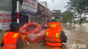 Trong lũ dữ sáng ngời phẩm chất Bộ đội Cụ Hồ