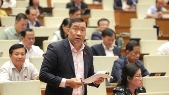 Phát triển xanh, có trách nhiệm và vì con người