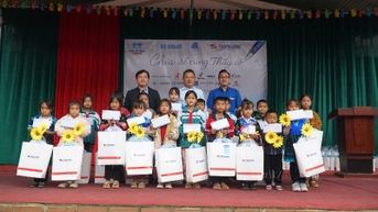 “Chia sẻ cùng thầy cô”