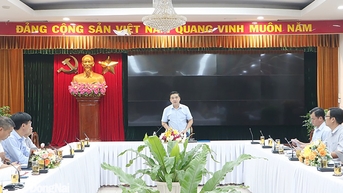 Phải cơ bản bàn giao toàn bộ mặt bằng làm đường gom dân sinh cao tốc Phan Thiết - Dầu Giây