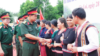 Gia Lai: Khánh thành hệ thống đèn đường điện mặt trời dài 5,2km