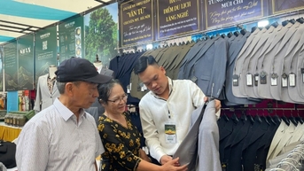 Đột phá chính sách và kinh doanh sáng tạo để bền vững thị trường nội địa