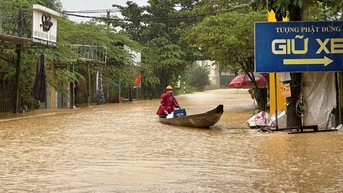 Lũ xuống chậm, tiếp tục mưa rất to, cảnh báo ngập lụt, sạt lở diện rộng