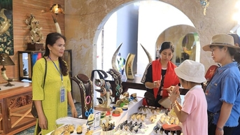 Làng nghề Hà Nội cần “cú huých” hạ tầng để cất cánh du lịch