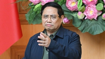 Thủ tướng họp khẩn về ứng phó, khắc phục hậu quả mưa lũ miền Trung