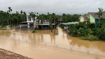 Quảng Ngãi: Vùng ven sông ngập sâu, hàng ngàn hộ dân bị cô lập