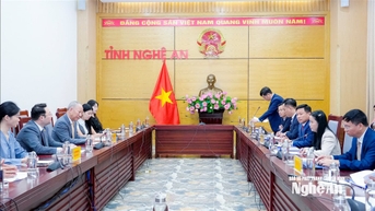 Lãnh đạo UBND tỉnh Nghệ An làm việc với Chủ tịch Tập đoàn xây dựng Thái Bình Dương