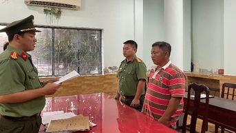 Bắt 2 thuyền trưởng xuất cảnh trái phép ra nước ngoài đánh bắt thủy sản