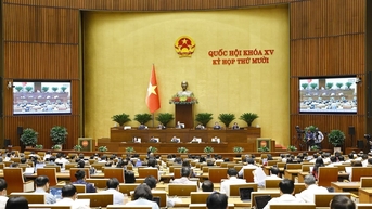 Ngày 30/10, Quốc hội tiếp tục thảo luận về kết quả và kế hoạch phát triển kinh tế - xã hội