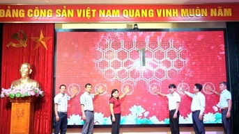 ឃុំ Duong Hoa បានចាប់ផ្តើមការឆ្លើយតបទៅនឹងសប្តាហ៍សិក្សាពេញមួយជីវិតឆ្នាំ 2025