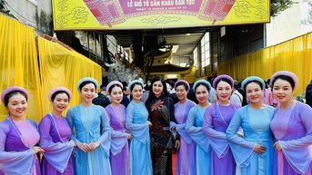 Thu Ha, Minh Vuong និងសិល្បករជាច្រើនរូបក្នុងពិធីបូជាធូបនៅវិហារ Van Thi - Ninh Binh