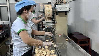 ដំណើរ​ការ​ដើម្បី​ប្រែក្លាយ​នំ​ស្រួយ​ទៅ​ជា​ផលិតផល OCOP