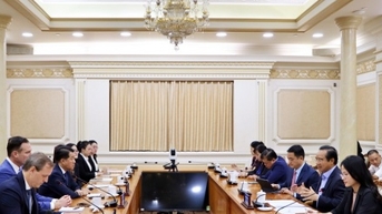 많은 대기업들이 호치민시에 투자 기회를 모색하기 위해 분주히 움직이고 있습니다.