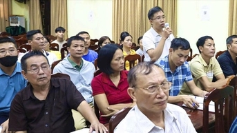 ឃុំ Thuong Tin ប្រមូល​មតិ​ពី​គ្រួសារ​លើ​គម្រោង​សាងសង់​តំបន់​តាំង​ទី​លំនៅ​ថ្មី Nhi Khe។