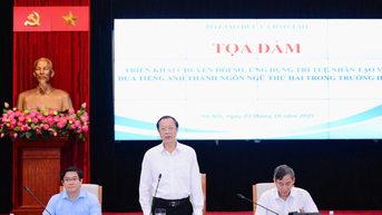 Huy động nguồn lực triển khai chuyển đổi số, dạy học tiếng Anh trong nhà trường