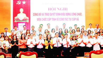 Khắc phục tình trạng thừa, thiếu công chức cấp xã