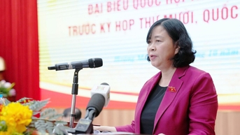 하노이 서기관, 노후 아파트 리모델링 진행 속도 느려 조급해