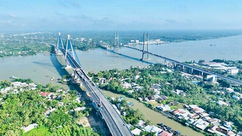 Vinh Long ធ្វើឱ្យមានរបកគំហើញក្នុងការអភិវឌ្ឍន៍ចរាចរណ៍ និងហេដ្ឋារចនាសម្ព័ន្ធទីក្រុង