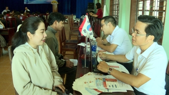ការ​នាំ​ចេញ​កម្លាំង​ពលកម្ម - ជា​ផ្លូវ​ចេញ​ពី​ភាព​ក្រីក្រ​ប្រកប​ដោយ​និរន្តរភាព​សម្រាប់​យុវជន​ណាំត្រាម
