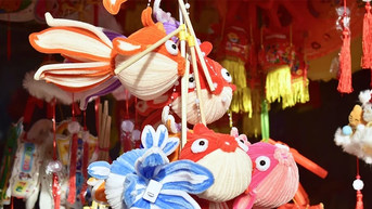 Mỗi món đồ chơi, một “mảnh” Trung thu