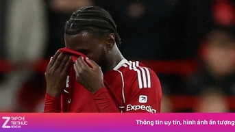 Liverpool thảm bại trên sân nhà