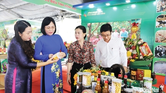 Tôn vinh những sản phẩm nông nghiệp tiêu biểu