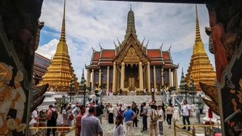 Du khách đến Thái Lan trong thời gian quốc tang cần lưu ý điều gì?