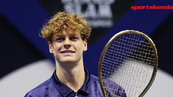 Jannik Sinner tiếp tục thắng, dọa lấy ngôi đầu ATP của Alcaraz