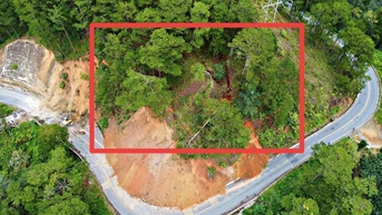 Khoảng 60.000m3 đất đá đe dọa đổ xuống đèo D’ran