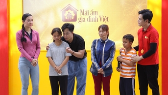 Phương Trinh Jolie bật khóc khi thấy hình ảnh tuổi thơ mình trong cô bé mồ côi ở “Mái ấm gia đình Việt”