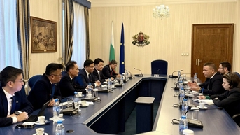 Petrovietnam tăng cường hợp tác với Bulgaria