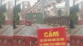 Hà Nội cấm đường dành cho xe thô sơ qua cầu Long Biên trong 61 ngày, giao thông hỗn loạn
