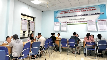 Gỡ 'nút thắt’ lao động để bứt phá - Bài 2: Khó giữ chân lao động ngoài thành phố