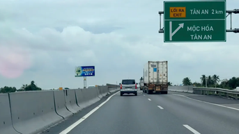 Cấm xe tải trên 7,5 tấn, xe khách 29 chỗ lưu thông làn 1 đường cao tốc TPHCM – Trung Lương