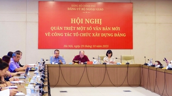 Quán triệt một số văn bản mới về công tác xây dựng Đảng