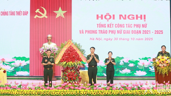 Phụ nữ Binh chủng Tăng thiết giáp: Người mẹ mẫu mực, người vợ đảm đang, người chị dịu dàng, người em duyên dáng