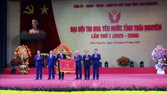 Thi đua cần đặt lợi ích nhân dân, dân tộc lên trên hết